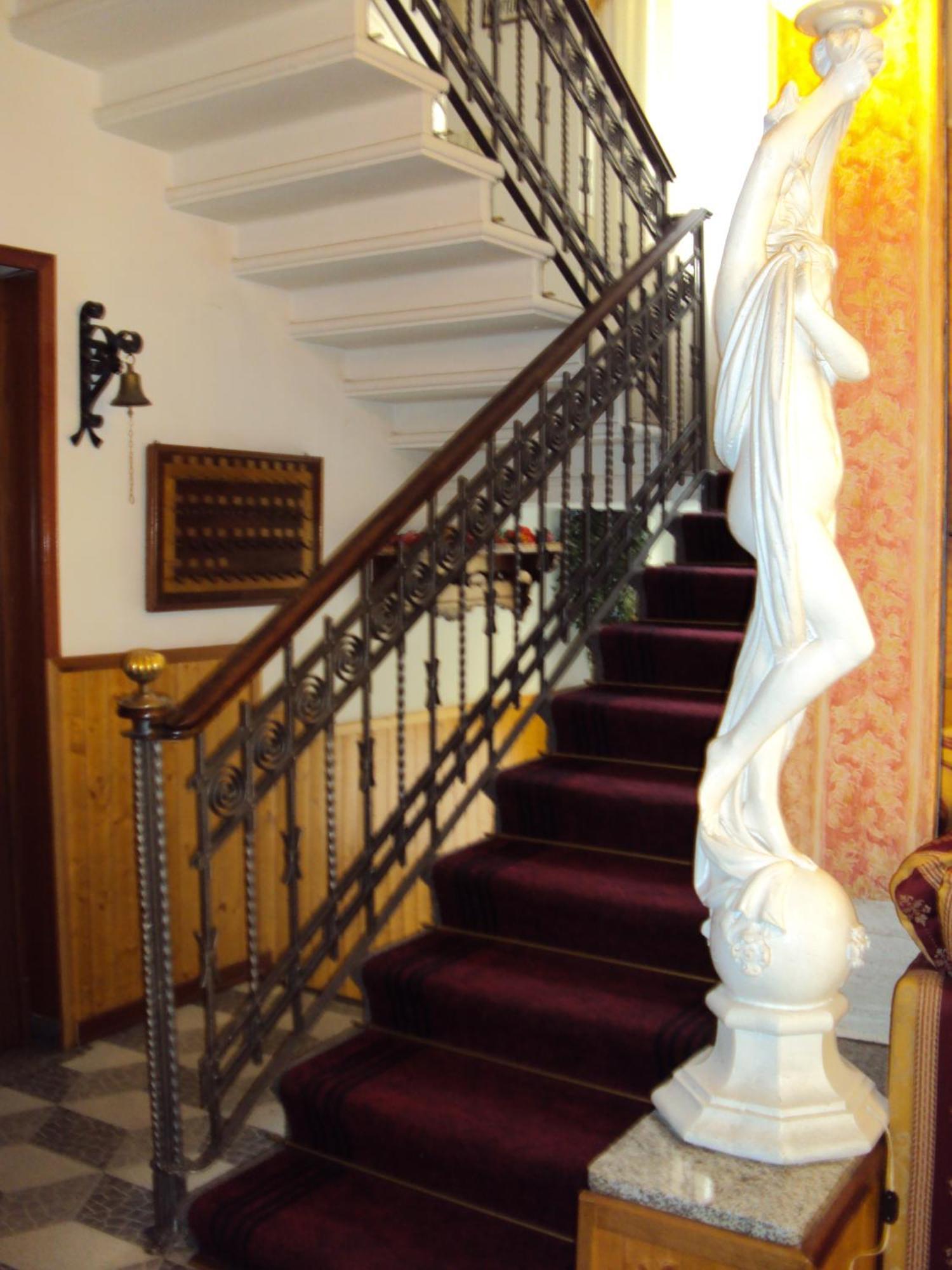 Hotel La Salsesina ซัลโซมัจโจเรแตร์เม ภายนอก รูปภาพ