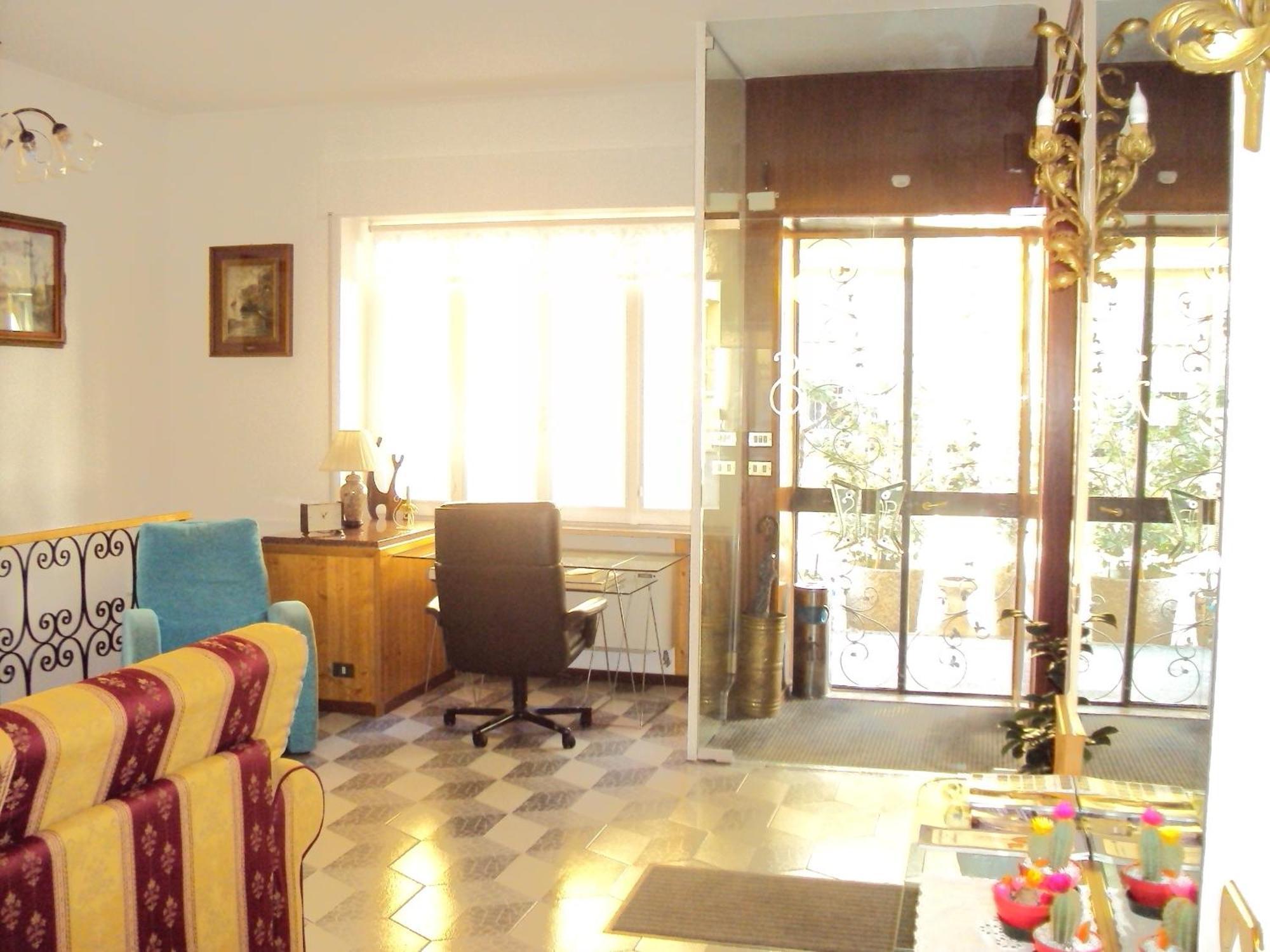Hotel La Salsesina ซัลโซมัจโจเรแตร์เม ภายนอก รูปภาพ